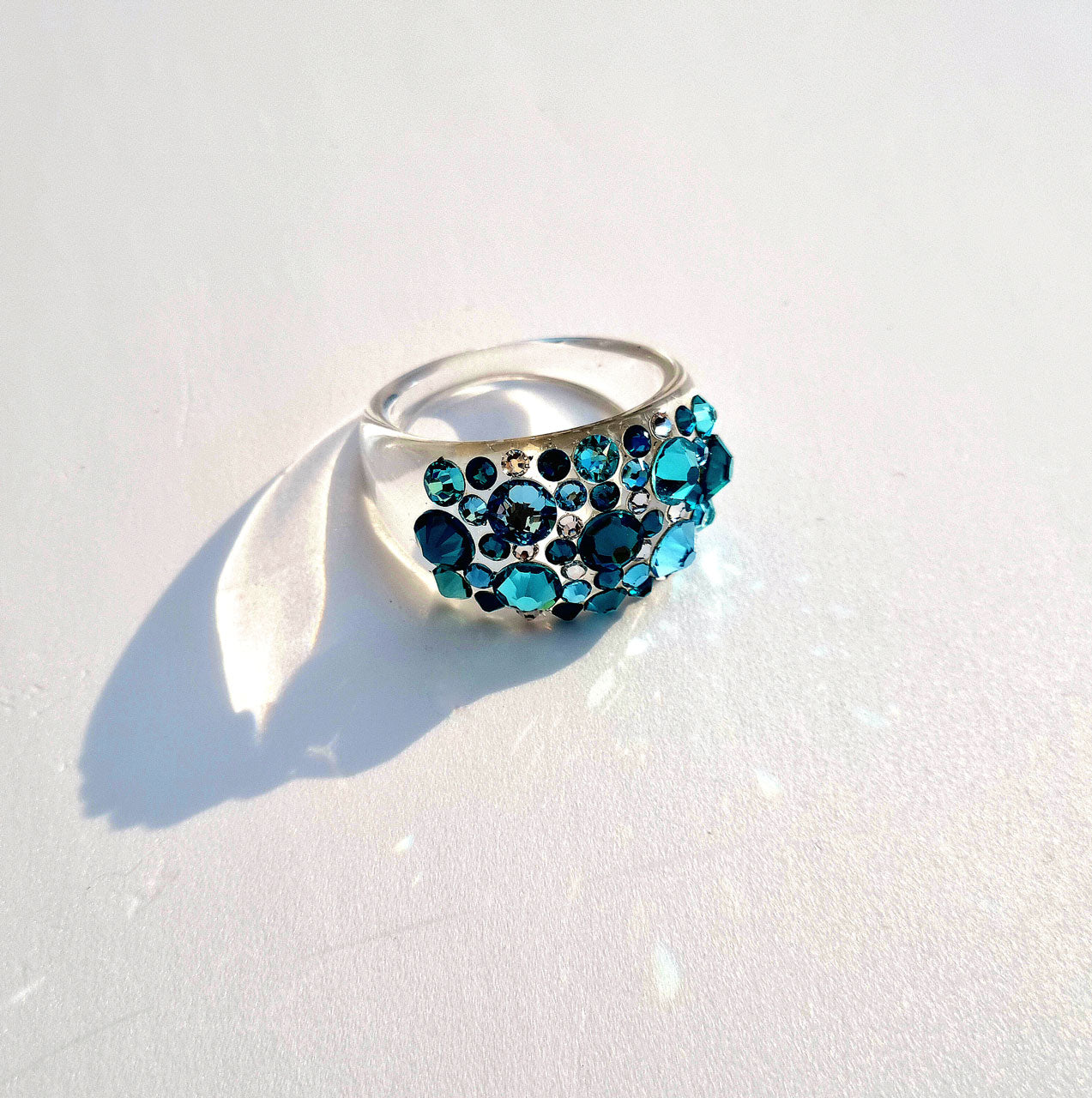 Statement-Ring mit blauen Swarovski Kristallen