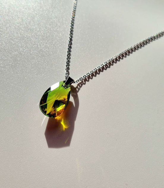 Silberkette mit Swarovski® Kristall in Tropfenform (rhodiniert) - handgefertigt