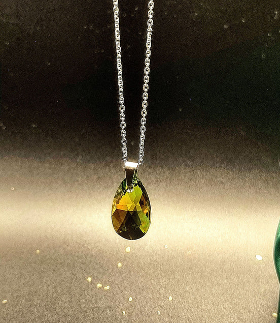 Silberkette mit Swarovski® Kristall in Tropfenform (rhodiniert) - handgefertigt