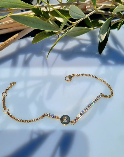 Armkettchen aus vergoldetem Edelstahl mit Swarovski® Kristallen – handgefertigt