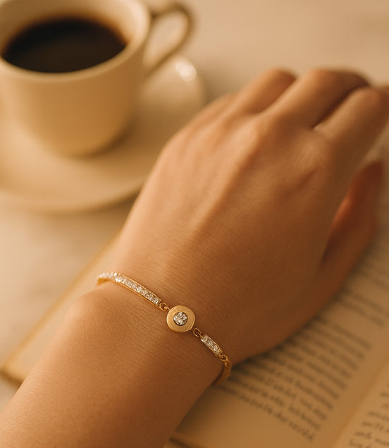 Armkettchen aus vergoldetem Edelstahl mit Swarovski® Kristallen – handgefertigt