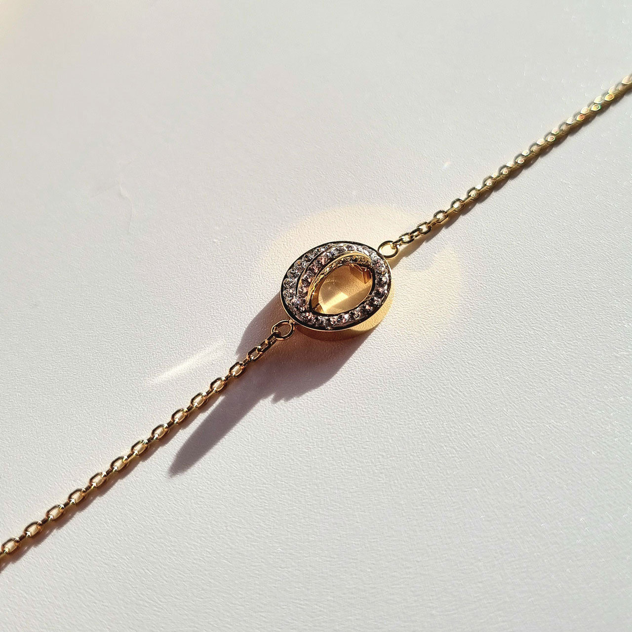 Armkettchen goldfarben mit Swarovski® Kristallen - handgefertigt