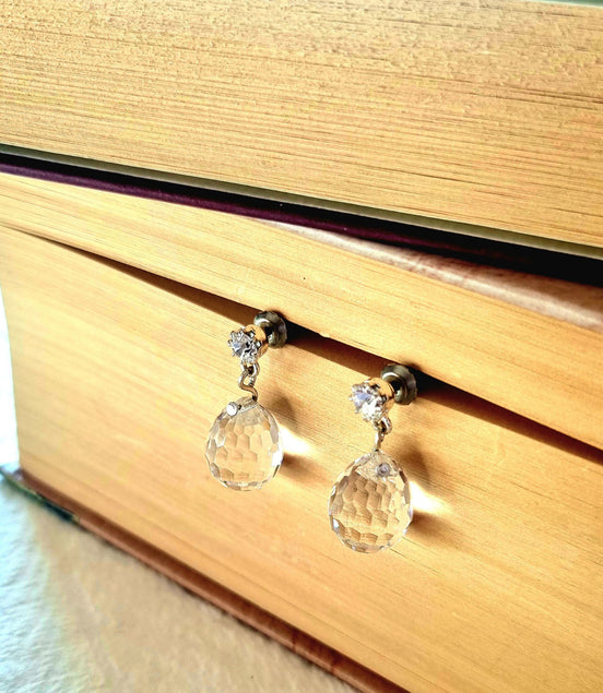 Ohrhänger mit Swarovski® Tropfenkristallen – rhodiniert & handgefertigt