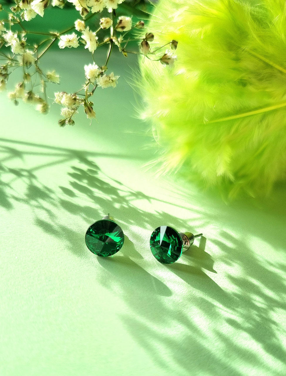 Ohrstecker Edelstahl mit Swarovski Kristall dunkelgrün