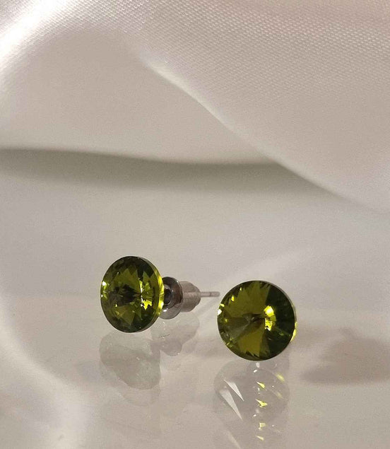 Ohrstecker Edelstahl mit schimmernden Kristall Steinen Olivgrün