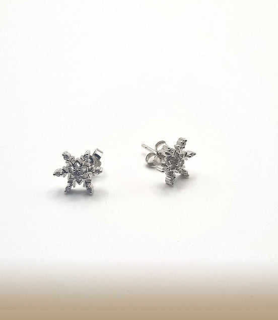 Silver stud earrings with snowflake design and cubic zirconia – 925 sterling silver, rhodium-plated – handmade