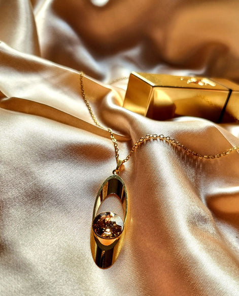 Halskette vergoldet mit Swarovski® Kristall – Golden Shadow -handgefertigt