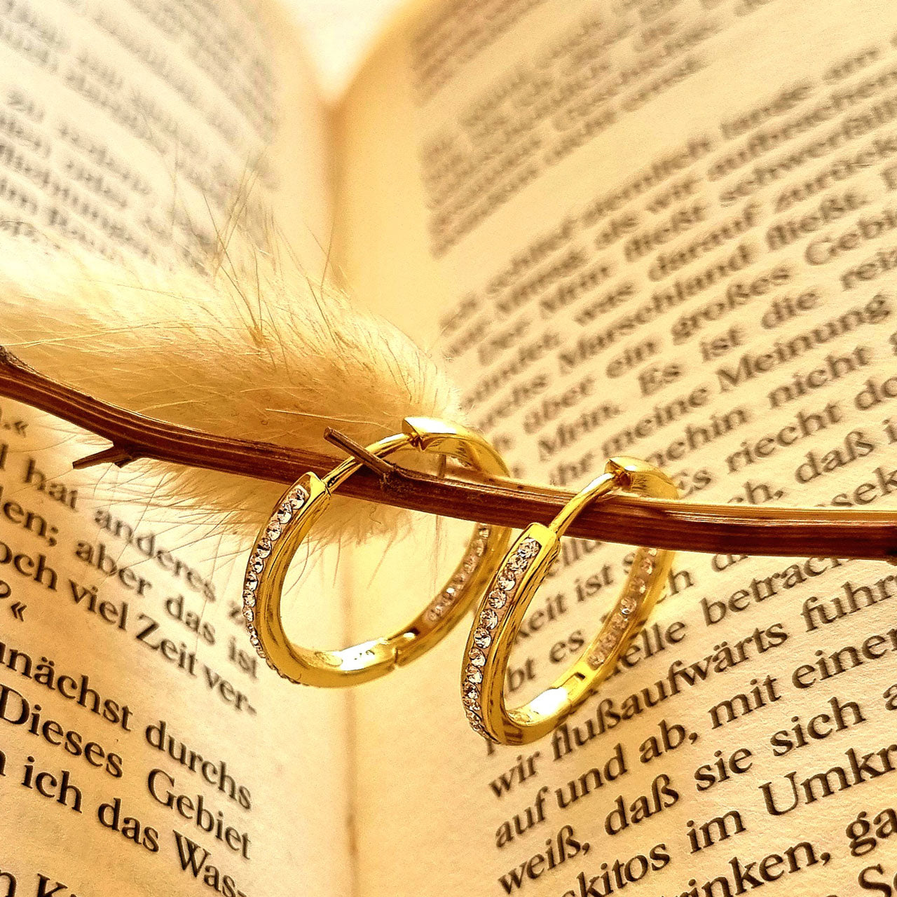 Ohrringe Creolen vergoldet  Silber 925 mit Swarovski Kristallen in in Golden Shadow - handgefertigt