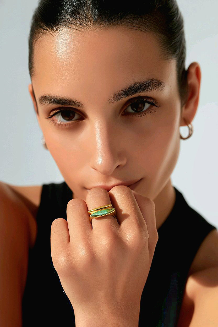 Ring goldfarben mit Türkis, zweireihig offen