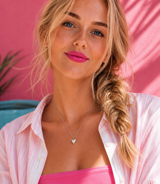 Silver Necklace with Glossy Heart Pendant