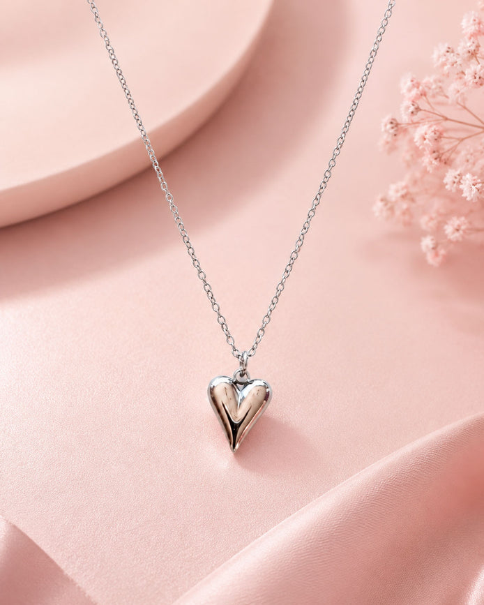 Halskette mit Silber Glossy Herzanhänger