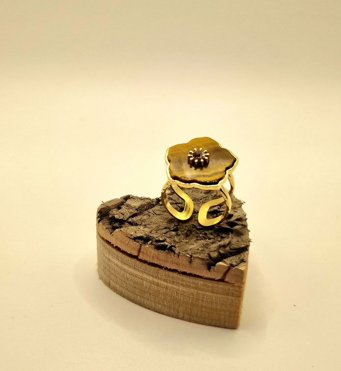 Ring, goldfarben mit Tigerauge-Blüte & Strassstein – Edelstahl, größenverstellbar
