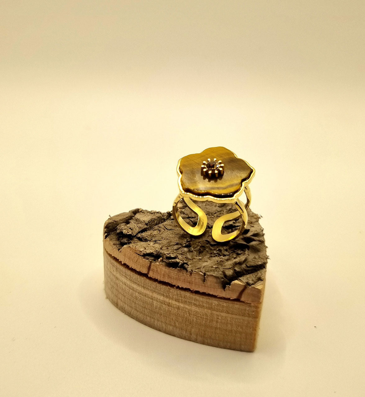 Ring, goldfarben mit Tigerauge-Blüte & Strassstein – Edelstahl, größenverstellbar