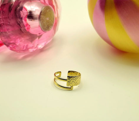 Ring goldfarben, gehämmerte Struktur, verstellbar,  – Edelstahl