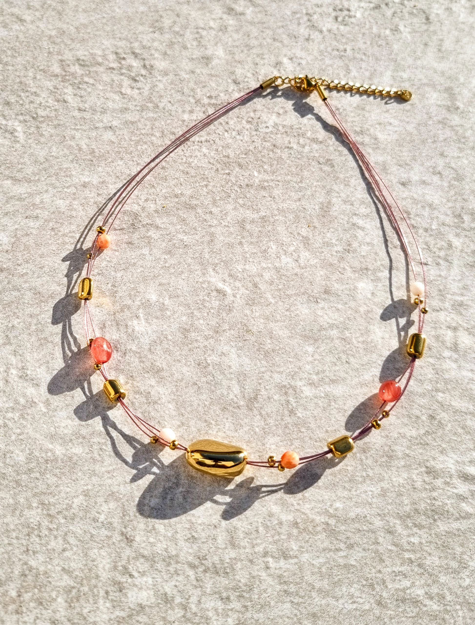 Halskette filigran mit Natursteinen & Perlen – Gold Rosa