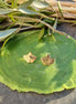 Ginkgo Ohrringe goldfarben – Filigrane Ohrstecker aus Edelstahl