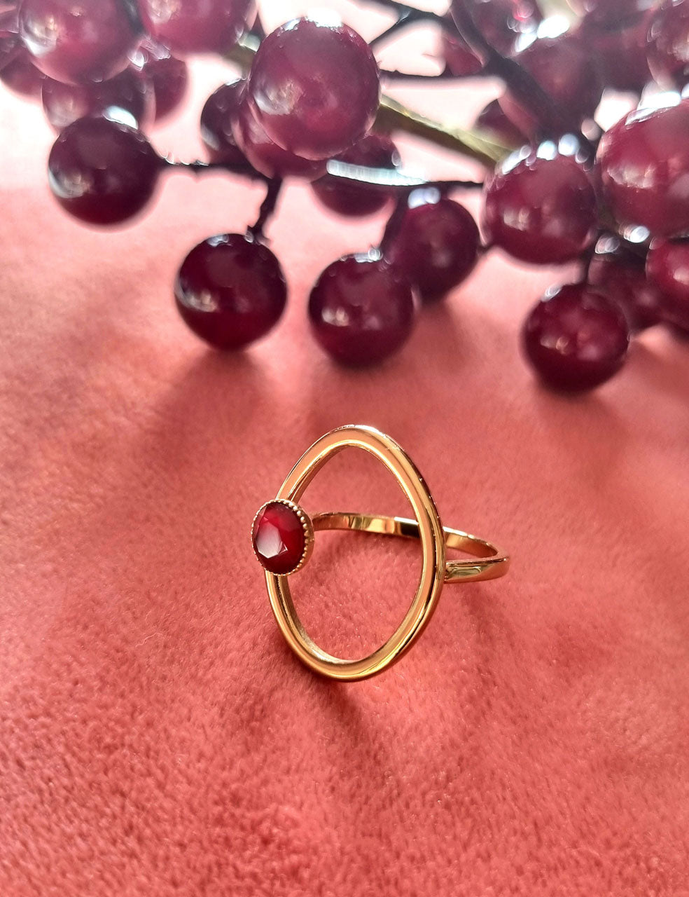 Ring, goldfarben  Karneolstein rot – Edelstahl, größenverstellbar