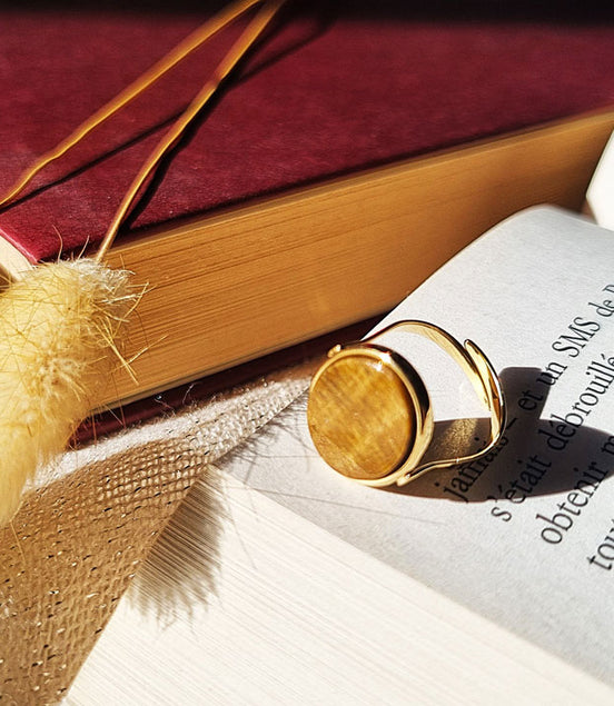 Ring, goldfarben oval Naturstein Tigerauge braun – Edelstahl, größenverstellbar