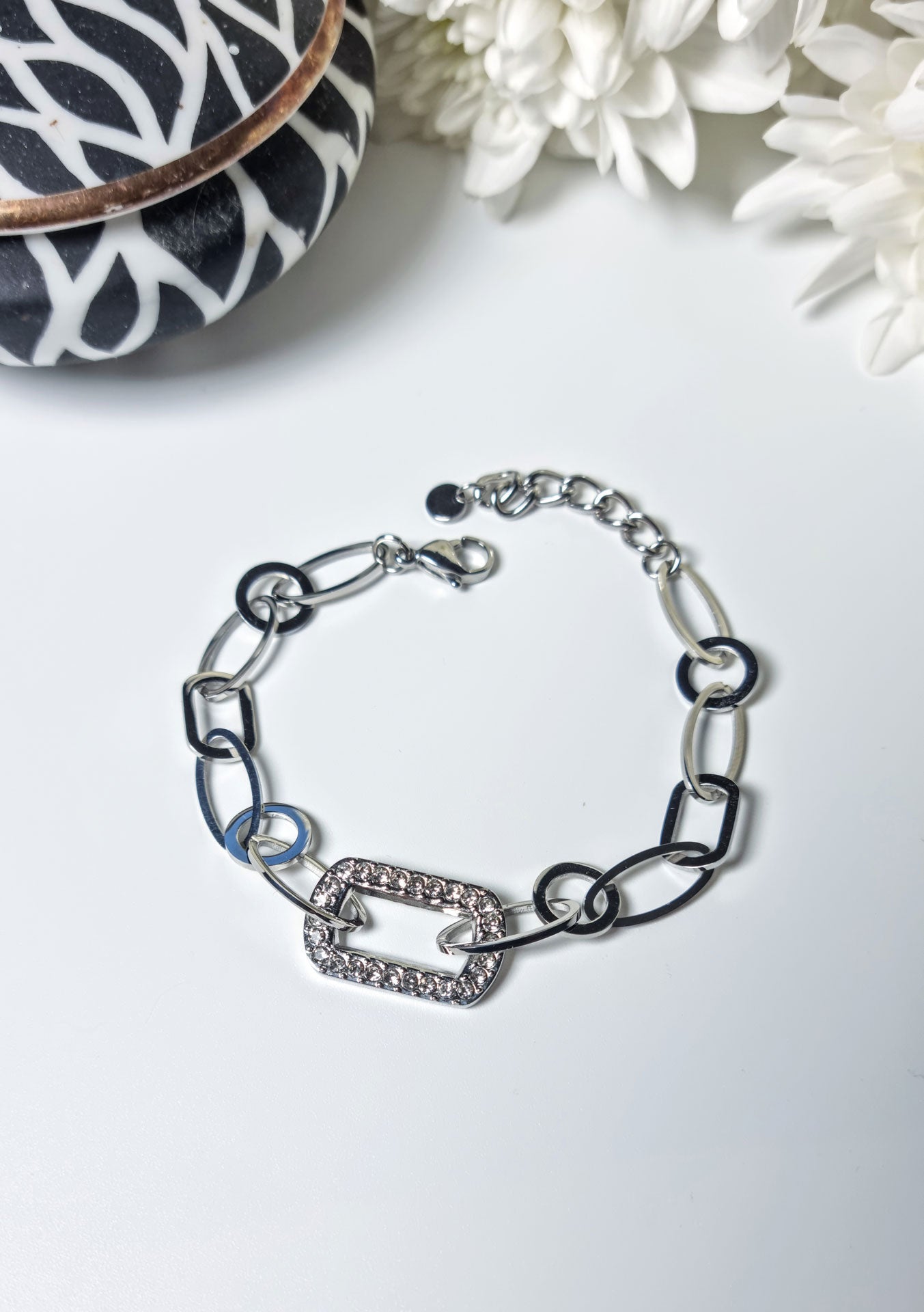 Stainless steel bracelet, silver-colored with rectangular rhinestone element