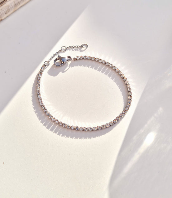 Stainless steel tennis bracelet with zirconia stones
